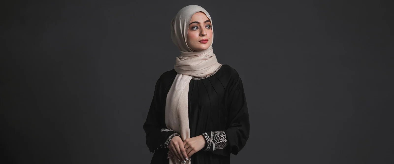 Abayas - A journey of Elegance and Convenience - Malbus