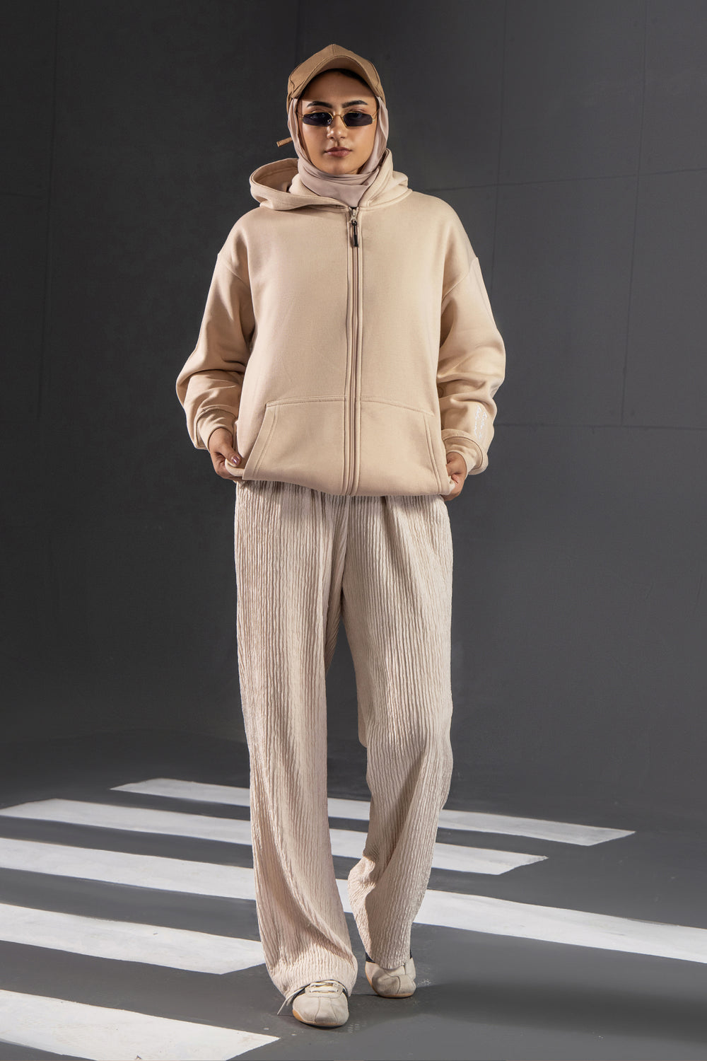 Warm Beige Zipper