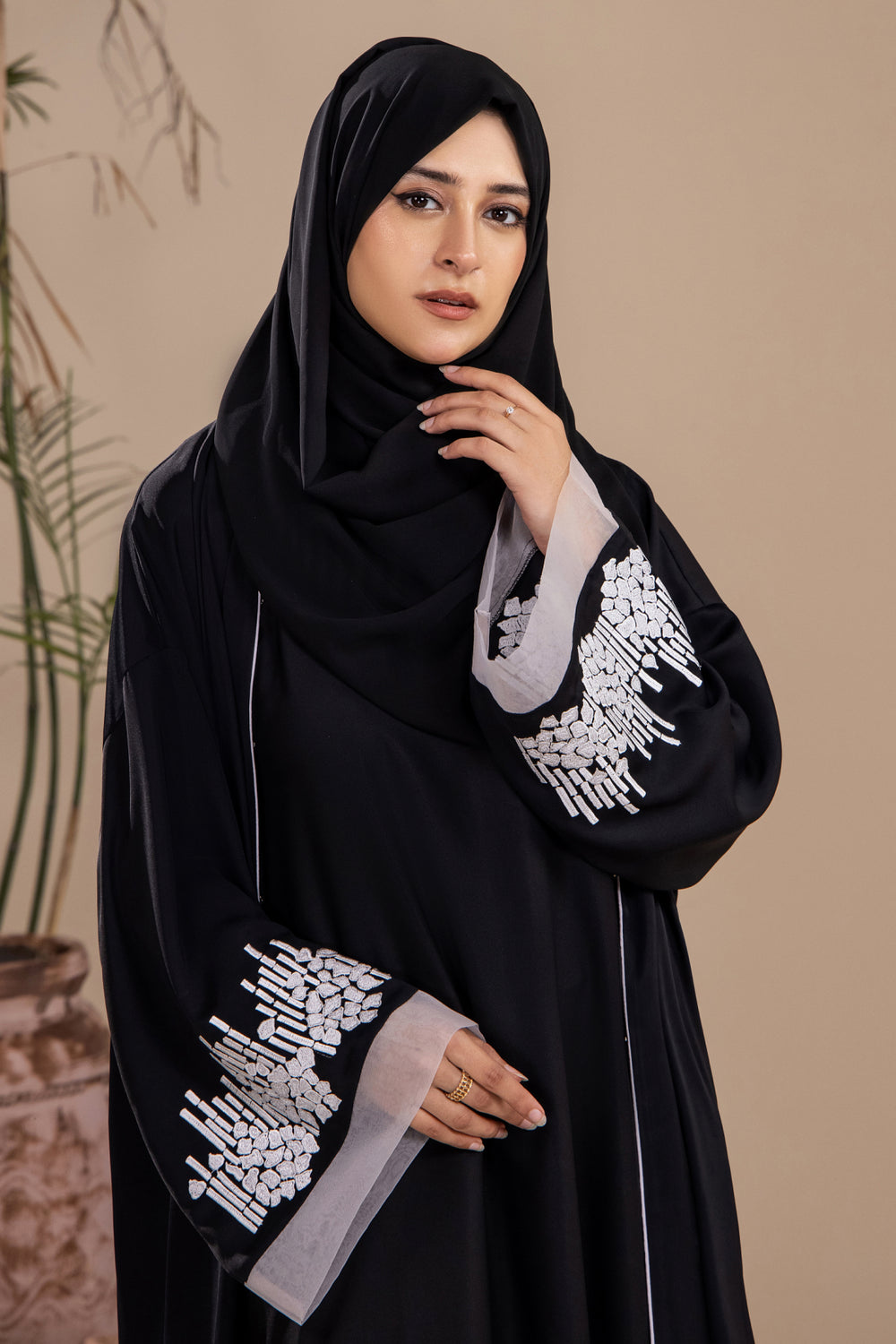 Black Elegance Abaya