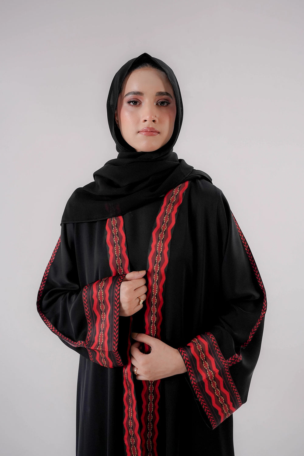 Black Nomad Silk Edge Abaya