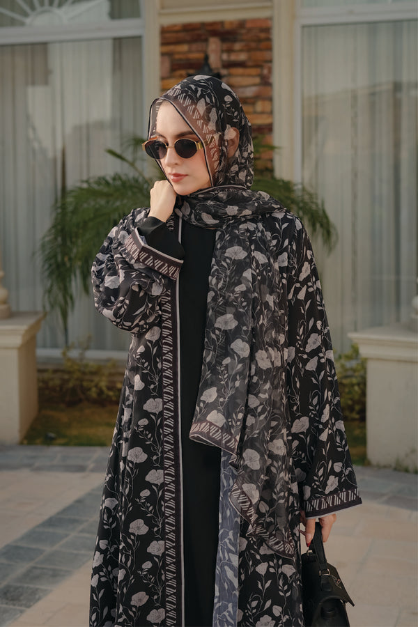 Caeloura Black Floral