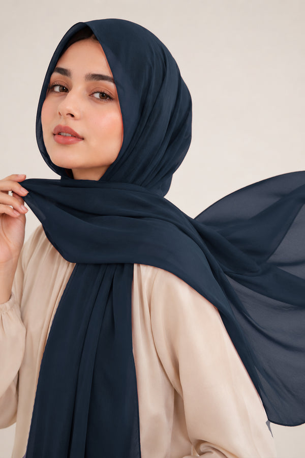 Hijab en mousseline de soie de luxe - Bleu marine