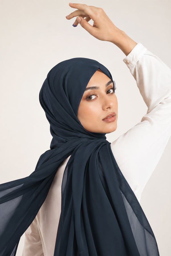 Hijab en mousseline de soie de luxe - Bleu marine