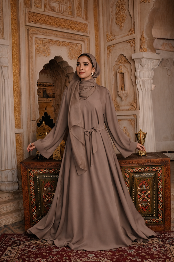 Premium Desert Desk Luxe Umbrella Cut Closed abaya
