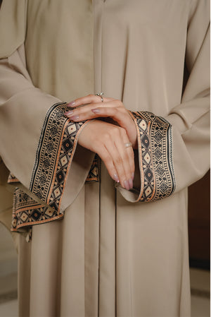 Sandshell Silk Signature Abaya