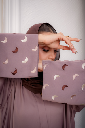 Topkapi Crescent Taupe Abaya