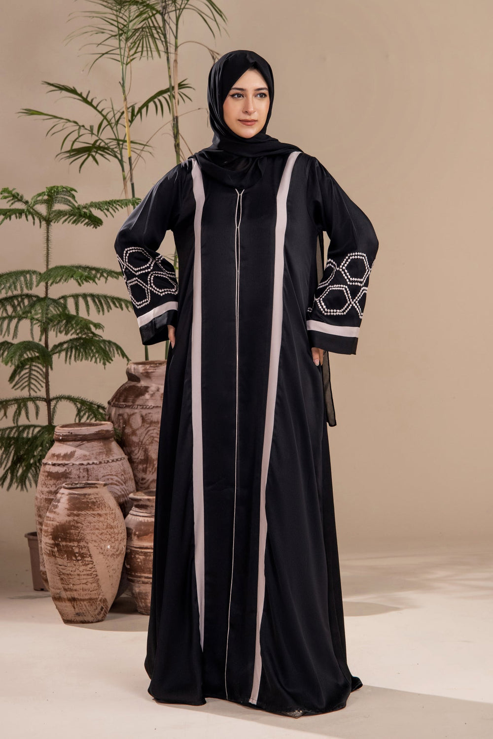 Black Hexagon Abaya - Malbus