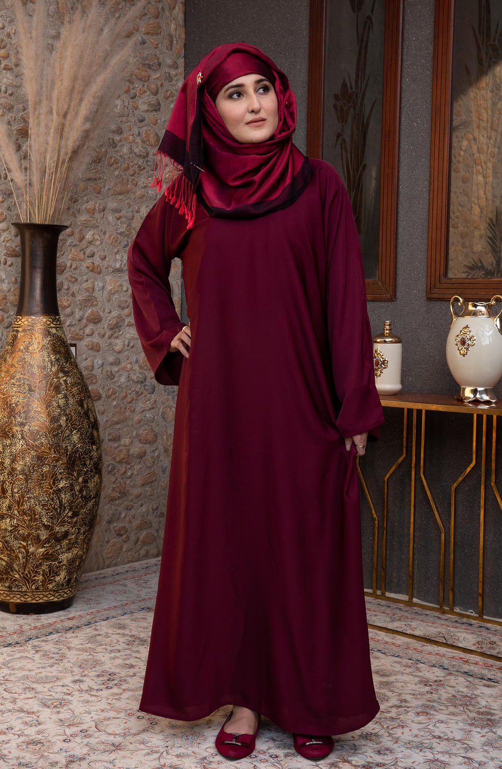 Maroon Plain Straight Closed Abaya