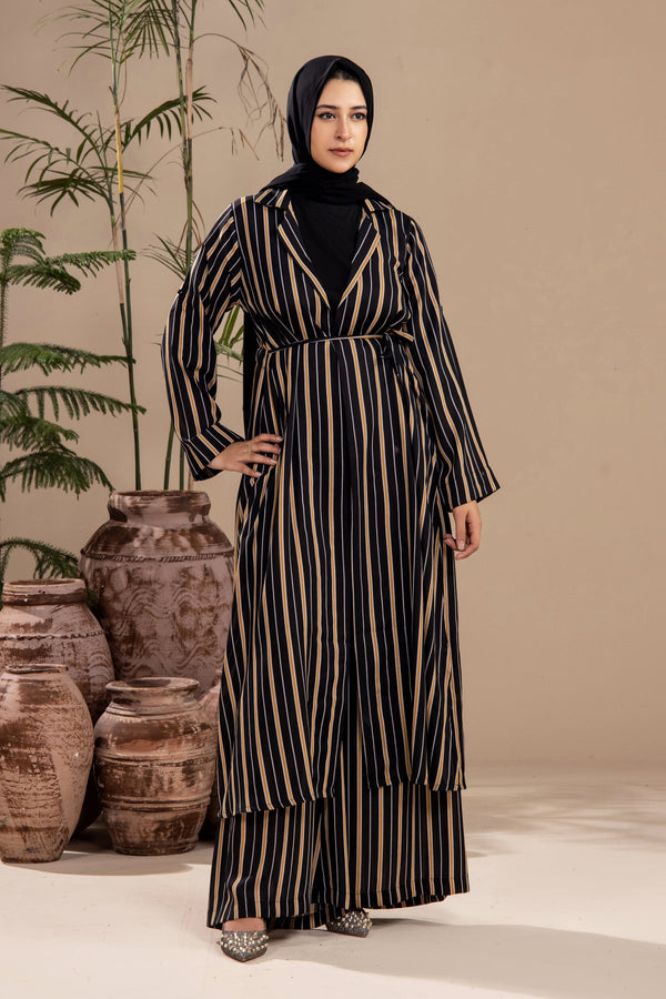 Women wearing the full striped 2-piece co-ord set – side view